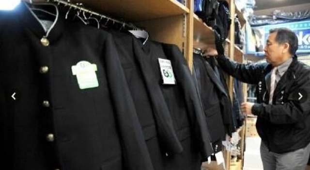 日本校服涨价:怪中国人爱吃火锅 食用羊增多绵羊减产