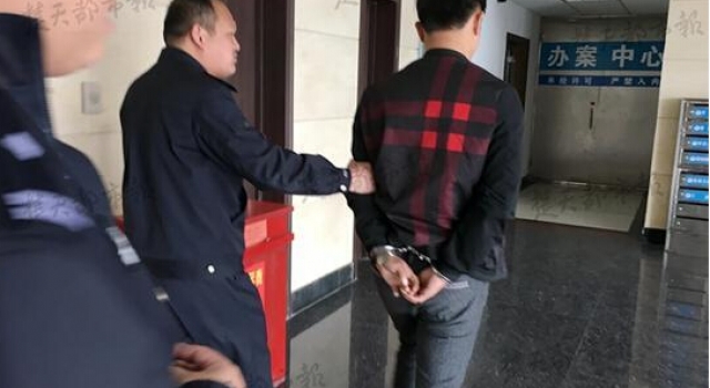 6岁残疾女孩被绑40斤水泥陈尸桥底 元凶竟是母亲与情夫