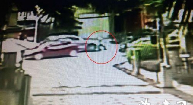 福州90后男子开奥迪撞保安 后退加速再撞:撞死才好