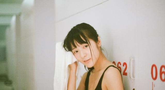 徐娇发泳衣照被笑飞机场 徐娇海量cosplay美照曝光