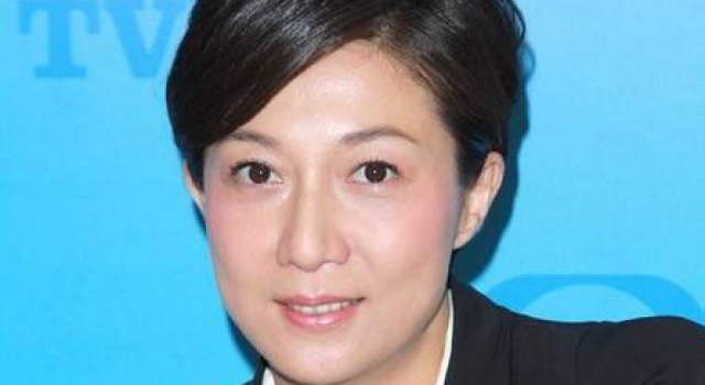 小龙女二度报警抓妈妈 警察上门搜查吴绮莉