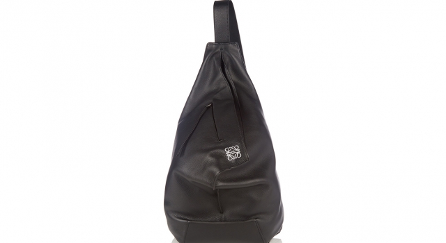 Loewe皮革单肩包极简精致百搭