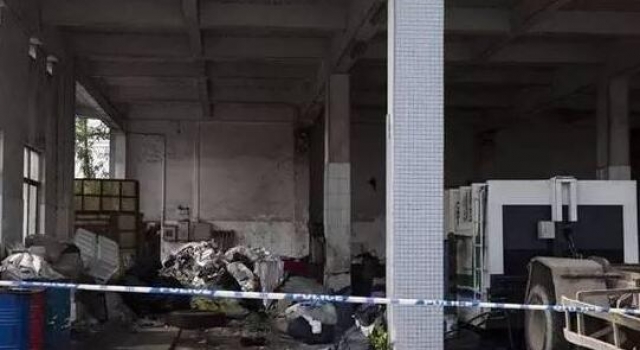 婴儿被生母遗弃冻死 生母同其男友分别获刑