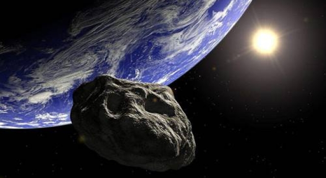 现实版小行星撞地球 陨石中秋掉落云南引门窗摇动