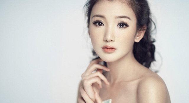不惜出卖女儿 毛晓彤妈妈疑似与生父共同炒作?