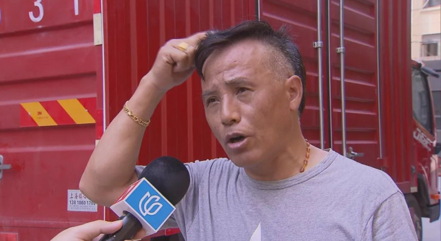 老人养老院被打(图) 头部血流不止,现场竟无人制止