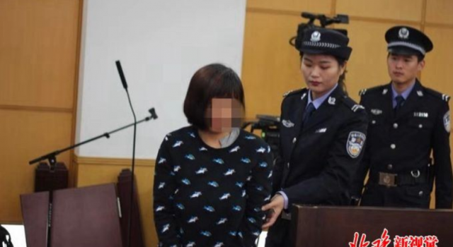 闺蜜化身男友真相曝光 交往大半年的男友竟是闺蜜假扮?