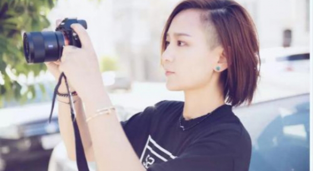 超女周笔畅大方承认整容 称想整成杨幂的样子