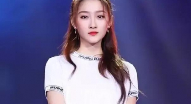 中国五大女星校花,关晓彤身材好,鞠婧祎五官精致,图5美若天仙