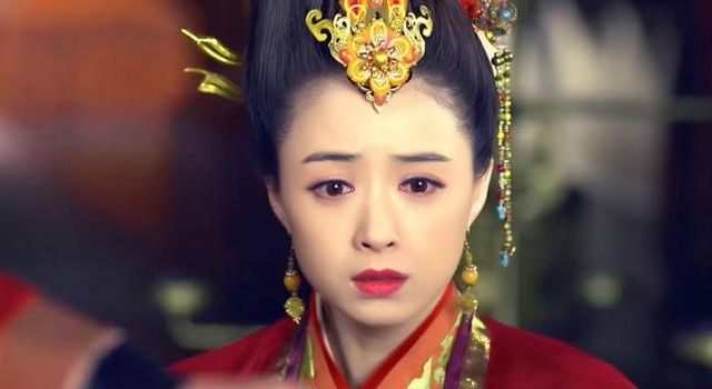 “华妃娘娘”蒋欣晒豪宅,晚上就睡阳台,真会享受,拍照给你们看