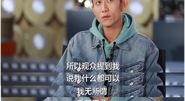 《鹿鼎记》造型有多低劣?韦小宝母亲穿透视装,胖头陀梳脏辫烫头