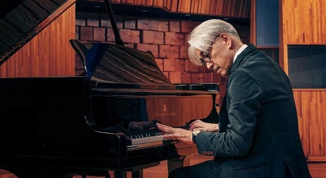 坂本龙一将举行线上直播音乐会
