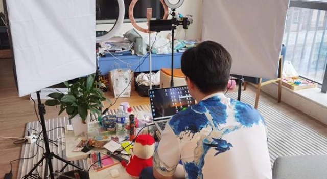 奇葩说陈铭被曝学术造假,最强辩手上演绝地反击,却被指避重就轻