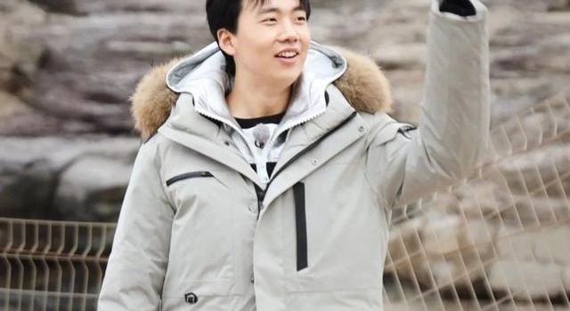 生母抛夫弃子远走日本,继母辛苦将他养大,郭麒麟生母继母都是妈