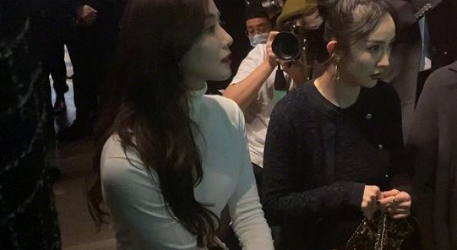 刘诗诗杨幂同台就像俩冤家?对唐嫣态度不一,两人的共同点又被嘲