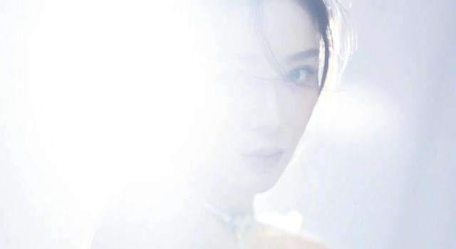 袁姗姗冻成冰雪女王,盛典上的仙女姗简直美爆仙女裙太好看了