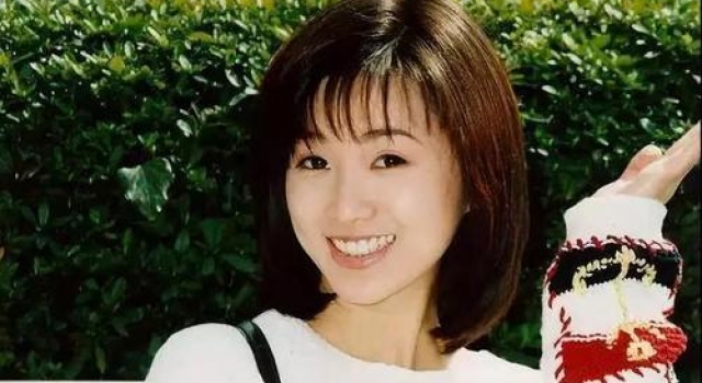 酒井法子:从火遍全球到国际乞丐,她是如何从女神走向堕落的?