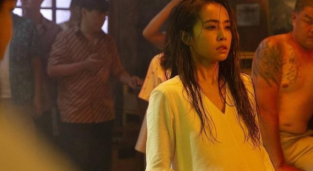 蔡依林新歌mv致敬《水形物语》挺孕肚上演人鱼恋