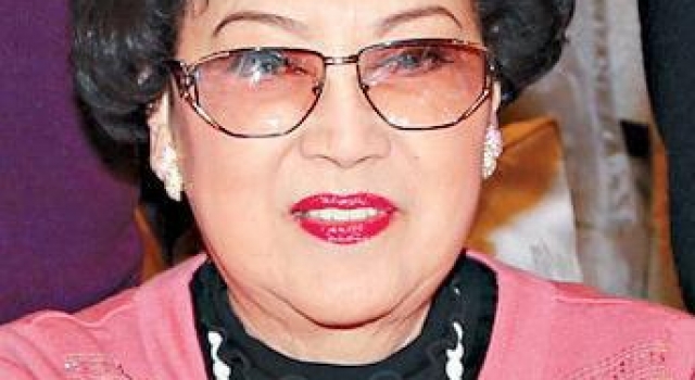 女儿曝李香琴死因:吃米糊噎着 连找两家医院遭拒