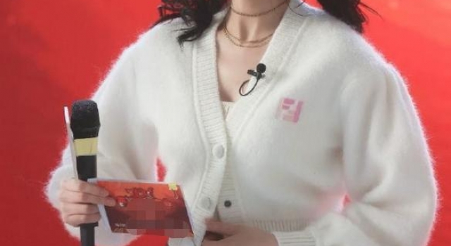 热巴为春晚代言!扎双马尾仿佛高中生,疑将与绯闻男友黄景瑜同台