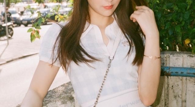 郭富城也管不住妻子?方媛女团打扮秀身材,裙子短到坐下都尴尬