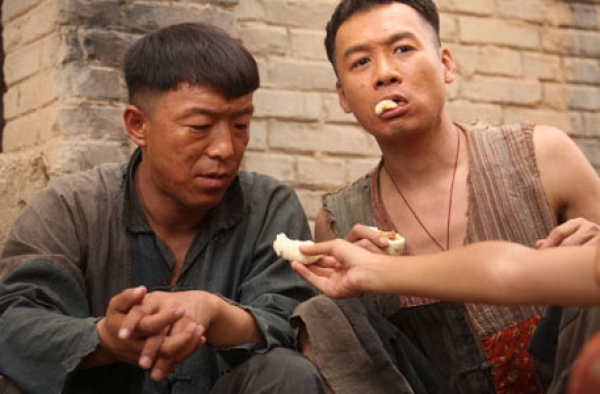 高虎黄渤出道起点相同为何境遇相差这么多?高虎多舛人生揭秘