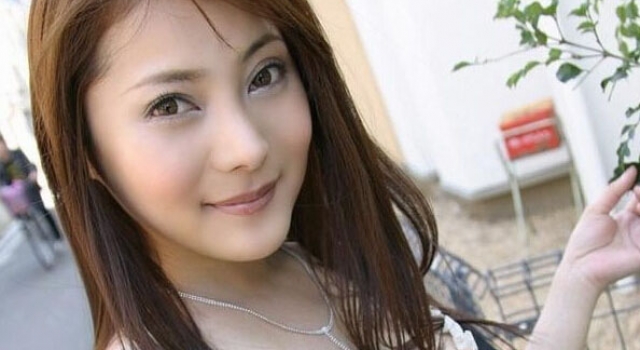 泽井芽衣av女神五官神态极像范冰冰