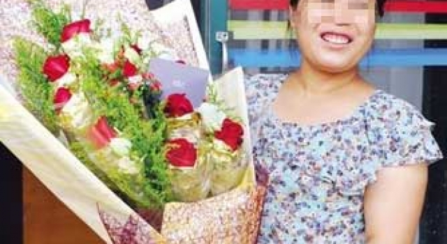 浪漫的意外:丈夫首次送花 48岁胖老婆太激动咳断肋骨