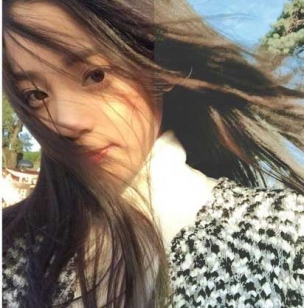 欧阳娜娜疑似享有特权 初中仅念1年却领毕业证