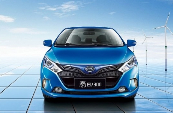 比亚迪秦EV300将于3月底正式上市 续航300公里购车还有补贴