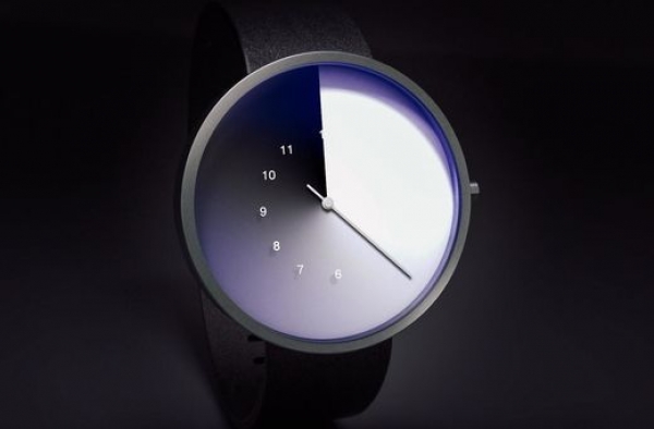 Jiwoong Jung推出「Hidden Time」：打造前卫色彩概念腕表