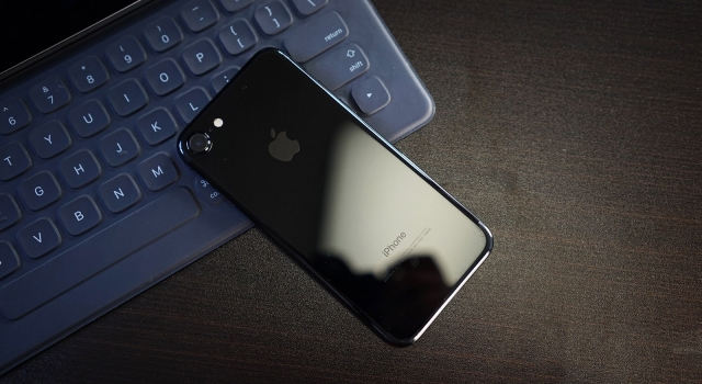 iPhone7撞脸国产机 是创新还是借鉴？