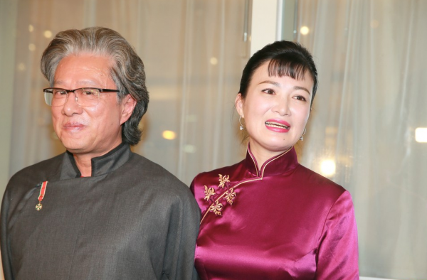 “双儿”陈少霞低调办婚礼 老公身家8亿大她20岁
