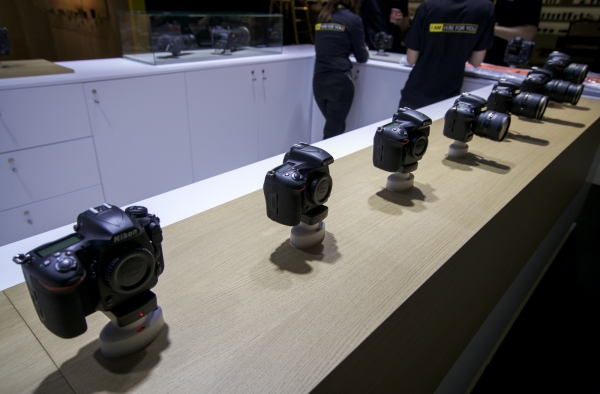 尼康公布9-110mm f2.8-5.6新专利 具备镜头防抖功能