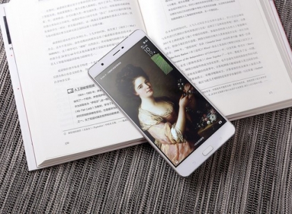美学典范华硕ZenFone3评测 最出色的大屏手机之一