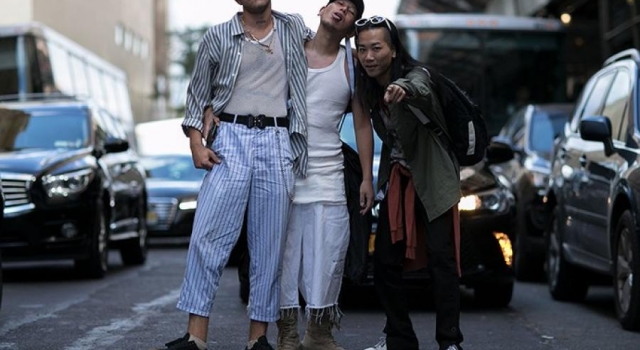 Kanye West的YEEZY Season 4场外街拍