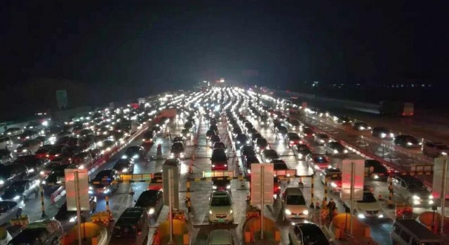 2017年春节高速公路免费通行时间 春节出行必备收藏