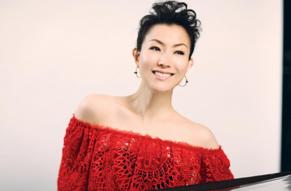 郑秀文捧场张学友演唱会变迷妹 却缺席老公颁奖礼