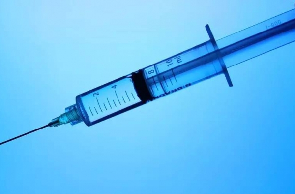 满月男婴注射疫苗后死亡 让注射了同疫苗的孩子怎么办