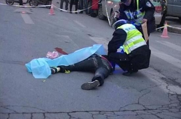 高二女生赶考路上摔倒被轧 赶考成了赶着去投胎