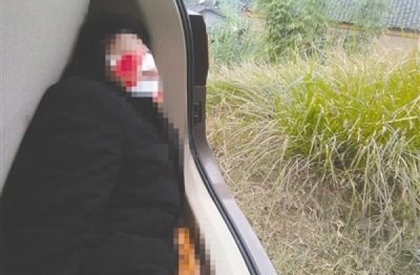 不作就不会死 男子因过年没钱自导自演“绑架”闹剧