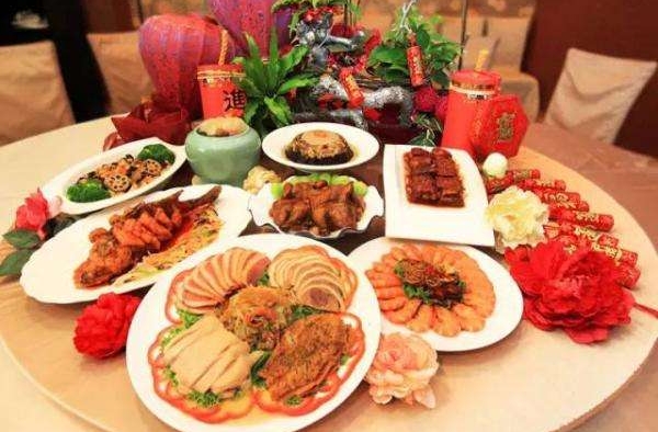年轻小伙干吃不胖 医生：病的不轻