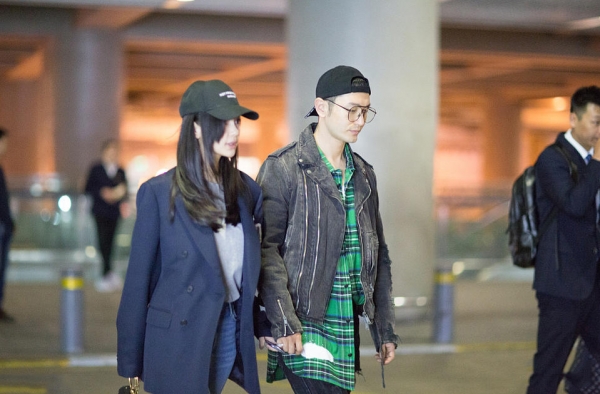 Baby黄晓明合体撒狗粮 教主成功抢镜