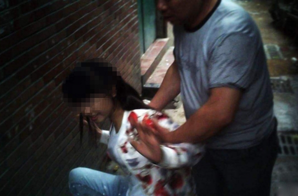 大妈扮少女骗男子18万 网友：这钱也太好骗了吧...