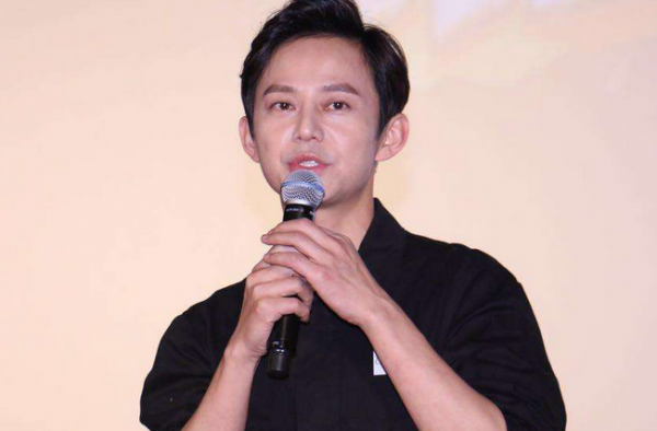 何炅遭女观众殴打是怎么回事 何炅被打原因揭秘