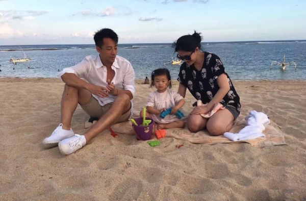 汪小菲偏心女儿好严重 儿子过生日却带小玥儿海边溜达