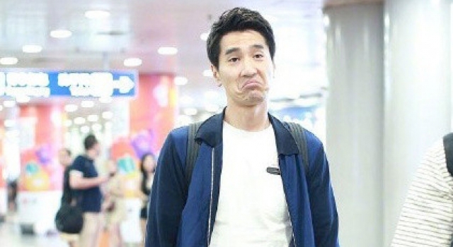 赵又廷素颜卖萌腿毛抢镜 爱妻高圆圆素颜未修图曝光