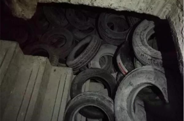 高层住宅地下被掏空 商家为谋利破坏9根承重柱
