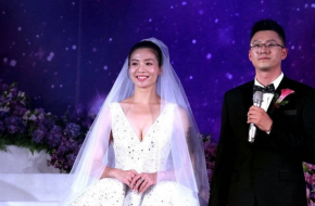 魏秋月婚礼郎平落泪 婚礼现场似女排大聚会