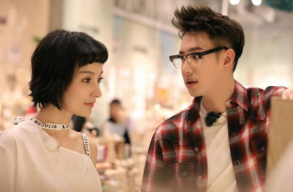 鹿晗关晓彤都公开了 吴昕男友为什么还在沉默